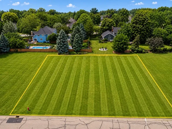 719 Independence Ave #78, Sycamore, IL 60178