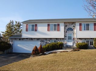 793 Challenging Trl, South Lyon, MI 48178