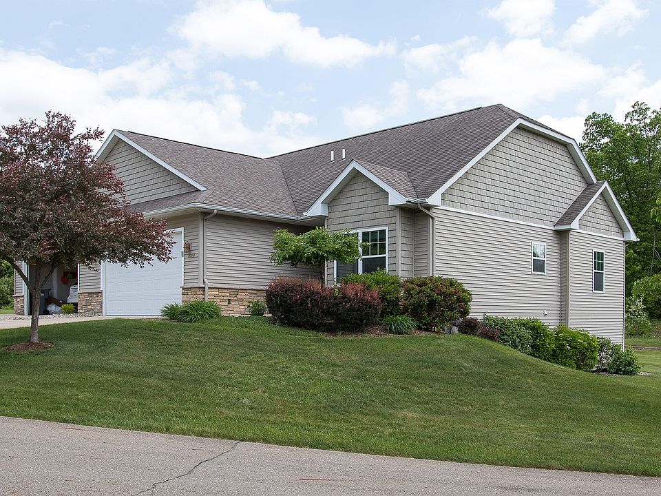 1st image of 18692 Panther Ridge Dr Unit 16