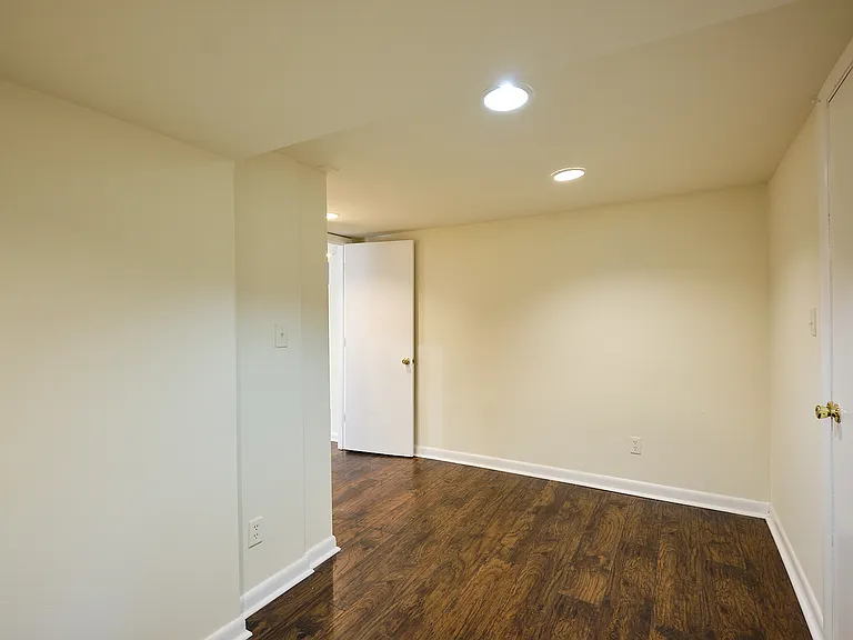 1600 Foxhall Rd NW — Photo 27