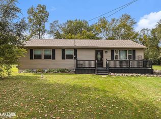 1190 Adams Rd, Burton, MI 48509