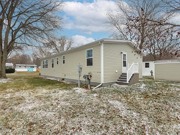 4th image of 714 Mill St Site # 18