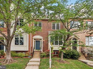 2403 Fieldcreek Dr, Herndon, VA 20171