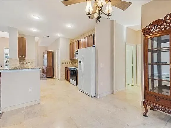 3825 Blue Dasher Dr — Photo 8