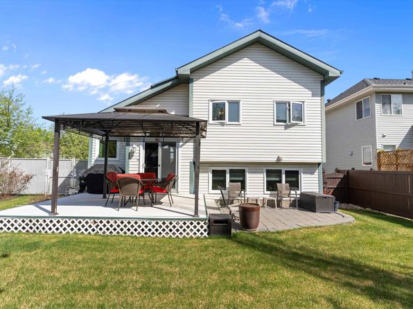 409 Meadowview Ter, Strathcona County, AB T8H 1X7