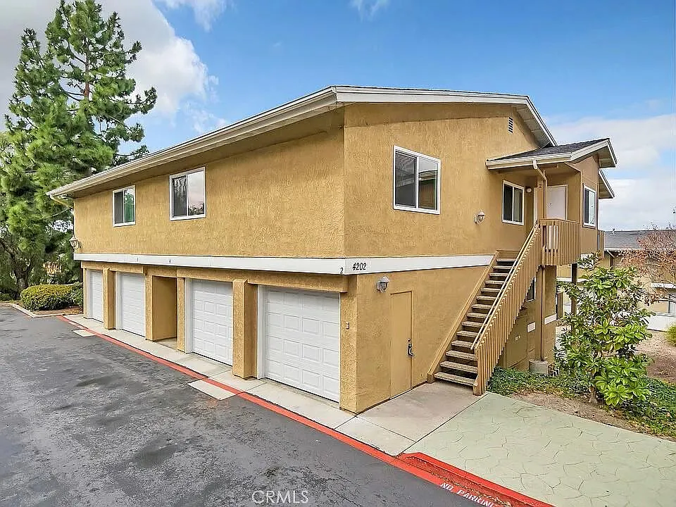 4202 Fiesta Way — Photo 1