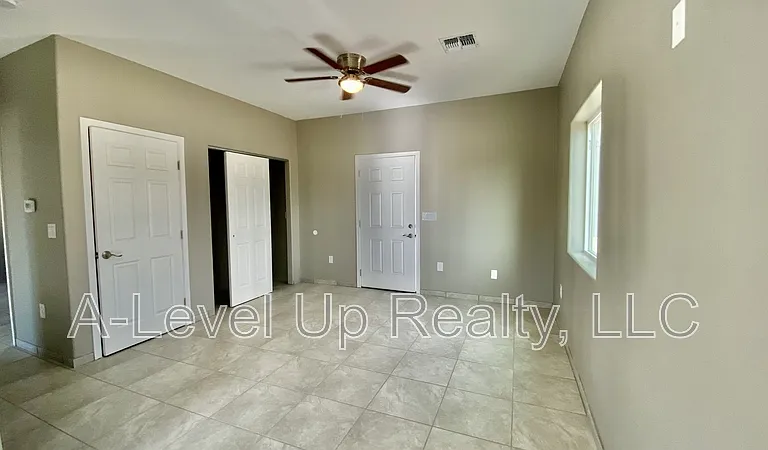 1514 E 28th St #2 — Photo 10
