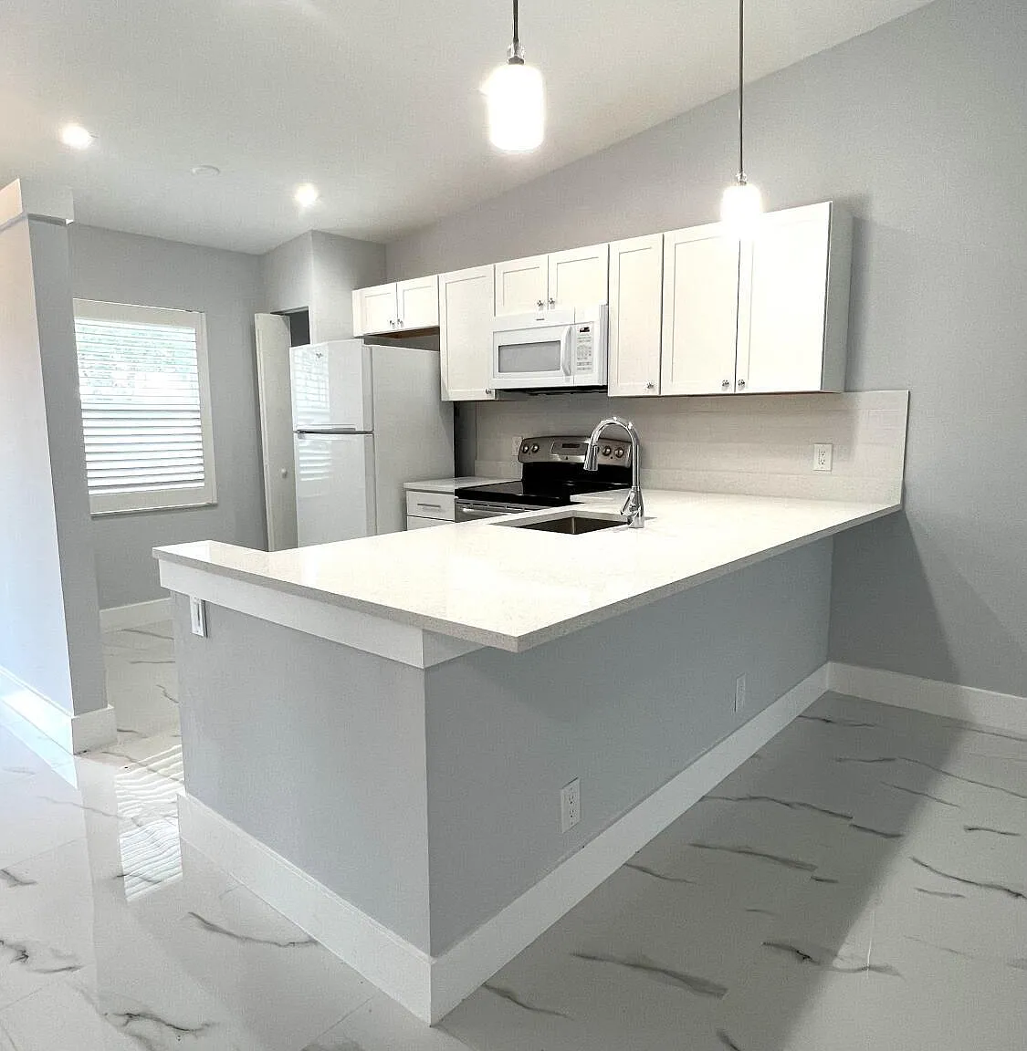 2 bed, 2.0 bath, 863 sqft, $2,800 — Photo 4