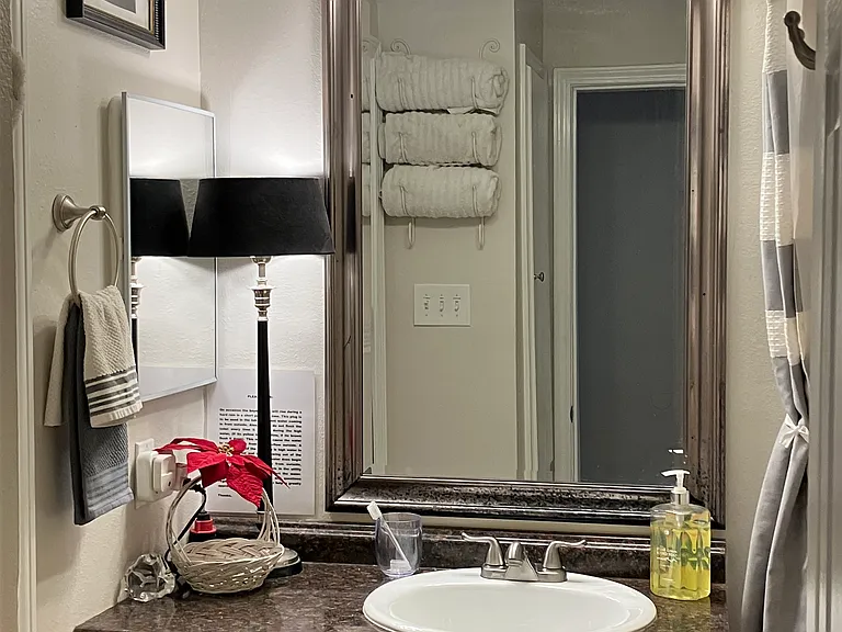 2031 Bayou Ln #B — Photo 13