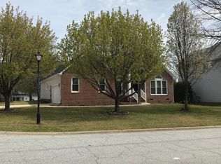 401 S Orchard Farms Ave, Simpsonville, SC 29681