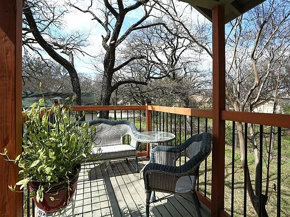 4th image of 2505 Goldenrod Ave