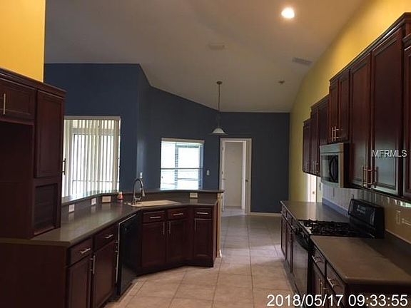 5th image of 16721 Nikki Ln