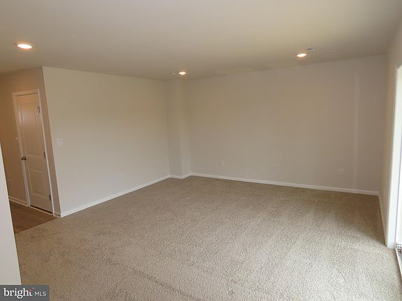 4th image of 3080 Martha Way