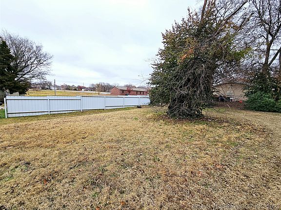 4th image of S Chickasaw Ave