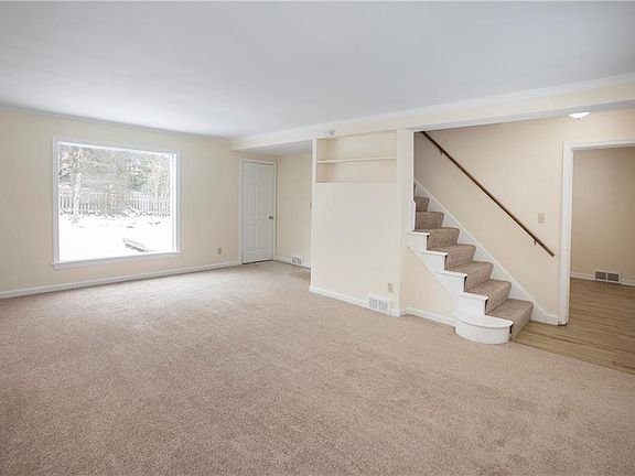 4th image of 4070 Princeton Blvd