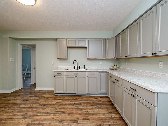 5th image of 517 N 4th St
