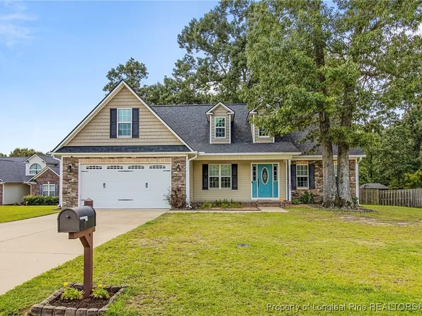 182 Berkshire Ct, Raeford, NC 28376