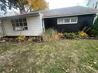 117 Garfield Ave, Galesburg, IL 61401