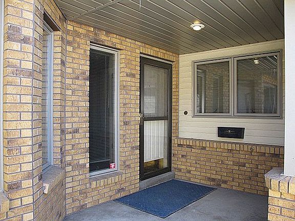 2nd image of 2113 Henryanna Ave