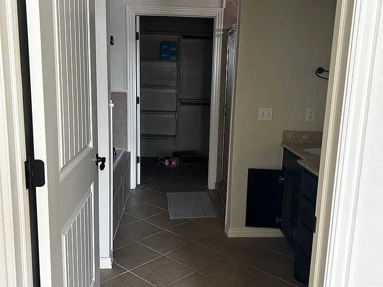 533 Rupple Rd — Photo 11