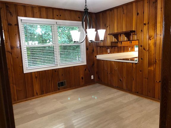 Dining room has a pass-through from the kitchen.