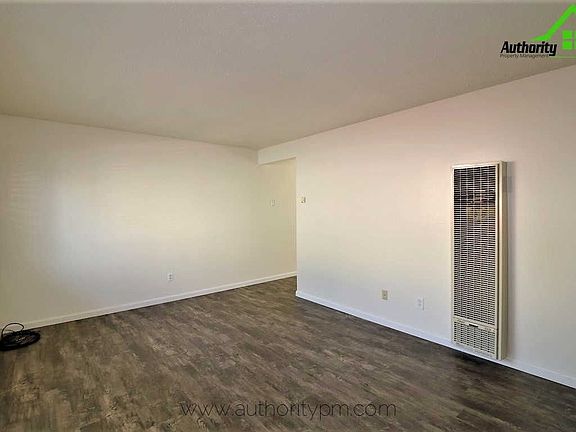 3rd image of 5375 Rosswood Ln
