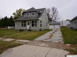 1620 S Hampshire Ave, Mason City, IA 50401