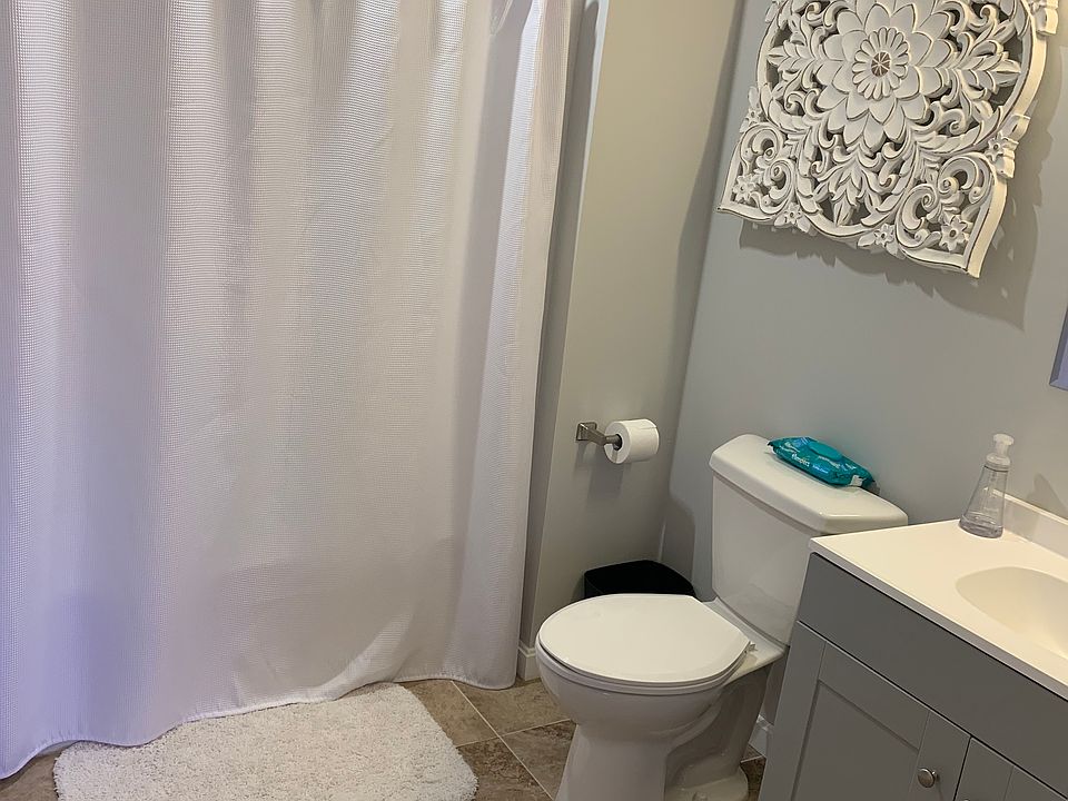 2nd image of 2 Davenport Cir #202