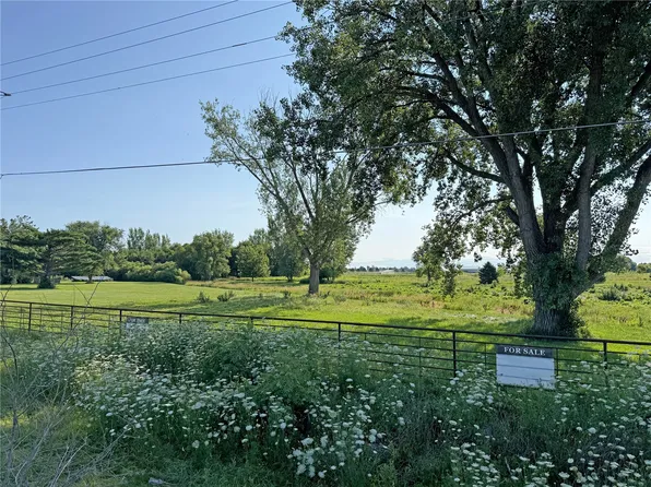 Alburnett Rd, Marion, IA 52302