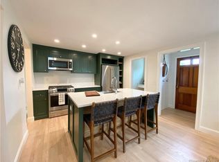 8 Melrose St, Glastonbury, CT 06033
