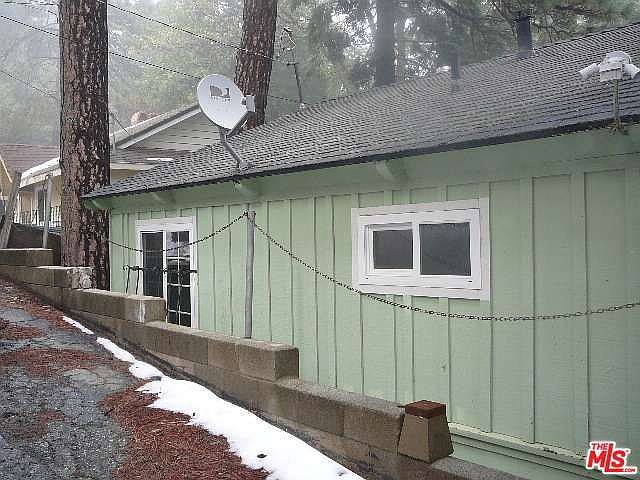 1st image of 795 W Victoria Ct