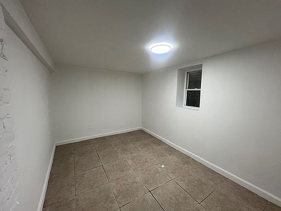 5th image of 158 21st St #A