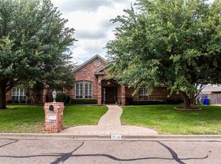 112 Bent Trail Dr, Mc Gregor, TX 76657