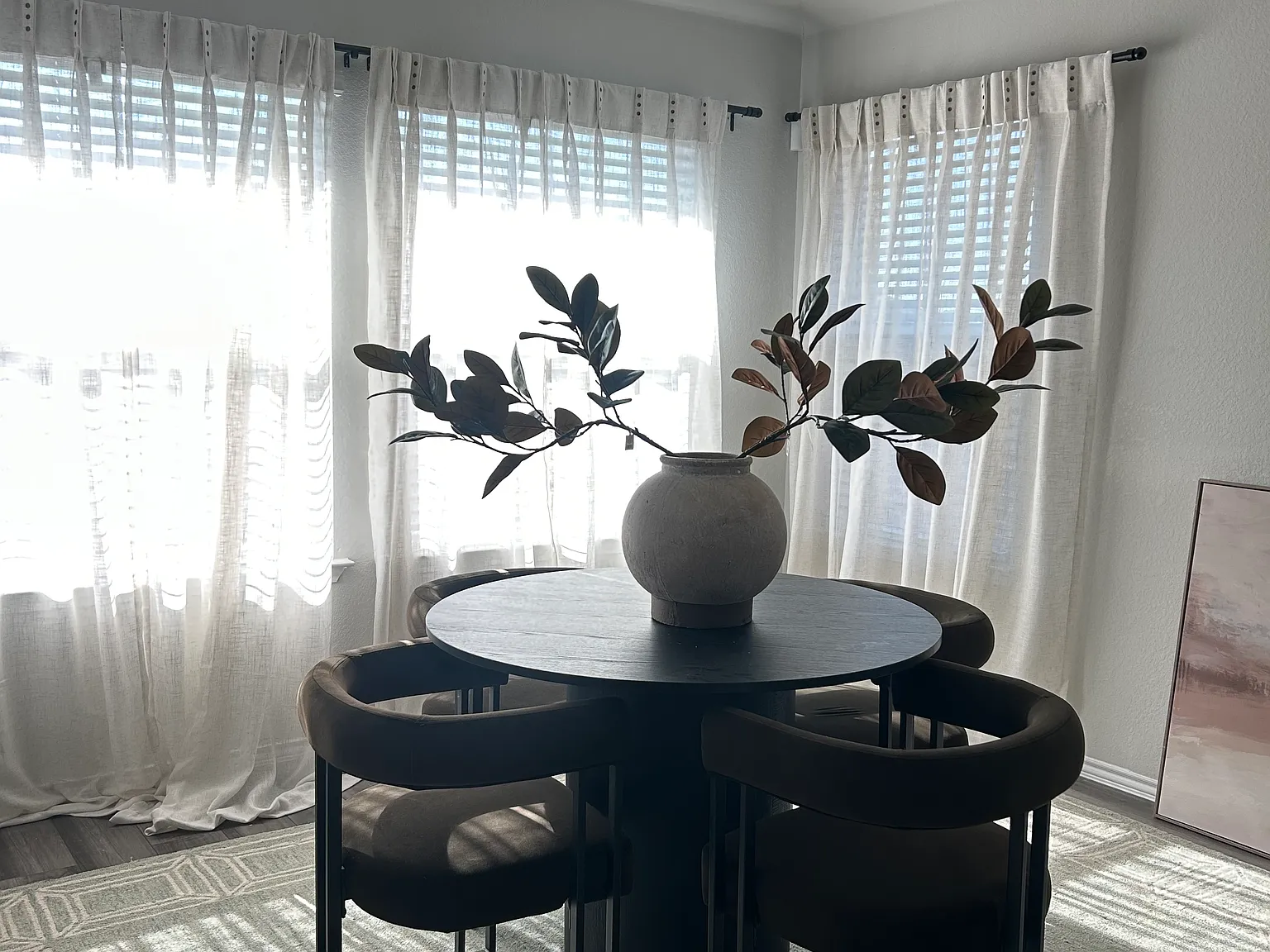 4 bed, 2.5 bath, 2000 sqft, $2,300 — Photo 4