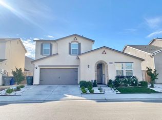 6137 W Donner Ave, Fresno, CA 93723