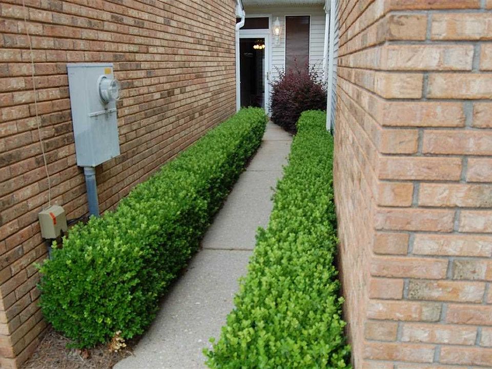 1st image of 5051 Grande Dr APT L2