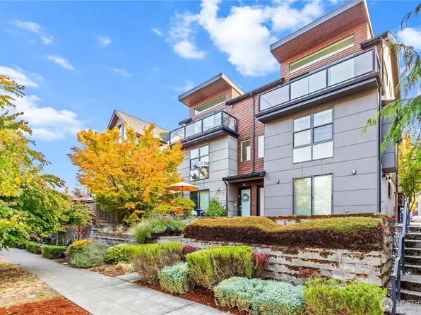 1506 44th Avenue SW #B, Seattle, WA 98116