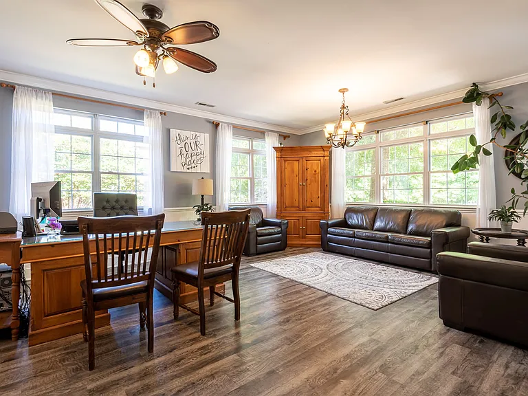 Trellis Pointe — Photo 19