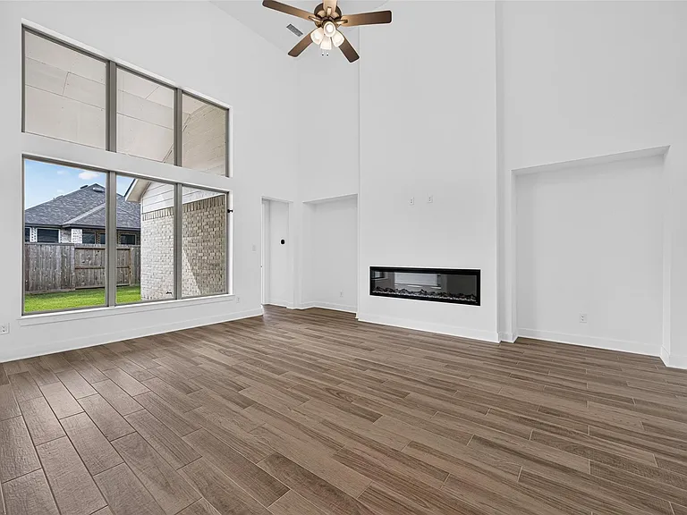 2803 Sweet Honey Ln — Photo 11