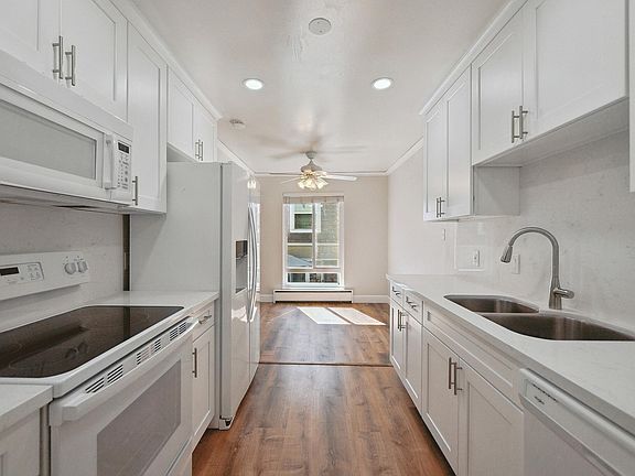 2nd image of 10308 Alpine Dr APT C