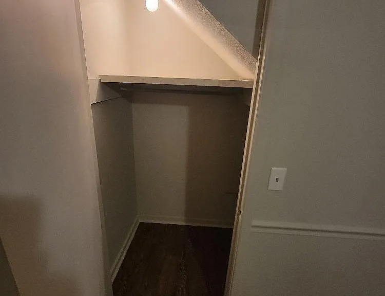 19 W Grady St #9 — Photo 17