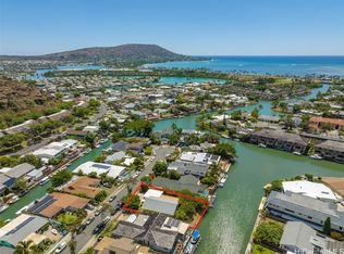 340 Awini Pl, Honolulu, HI 96825