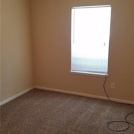 5th image of 1124 Georgia St