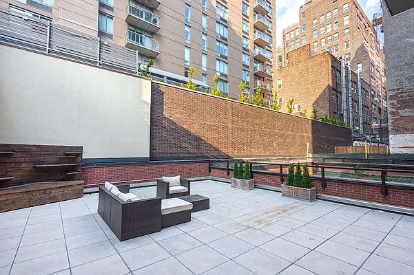 Rented by Keller Williams NYC | media 17