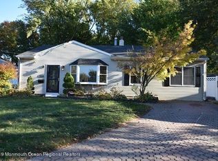 11 Stephen St, Hazlet, NJ 07730