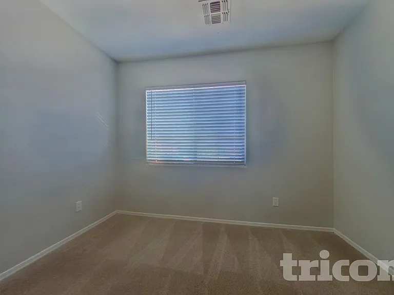 17345 W Watkins St — Photo 15