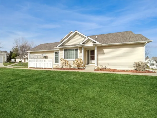 4217 155th St, Urbandale, IA 50323