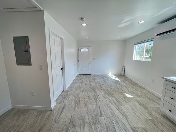 5th image of 16443 Bircher St