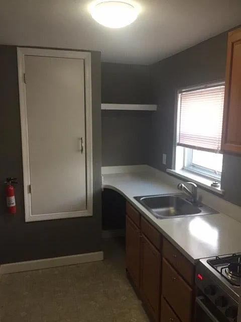 1112 Ogletown Road — Photo 2