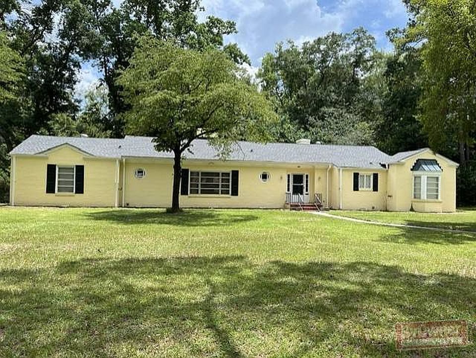 608 College St - Property Image